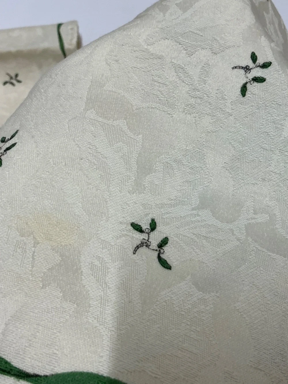 Spode Christmas Tree Tablecloth and 4 Table Napkins